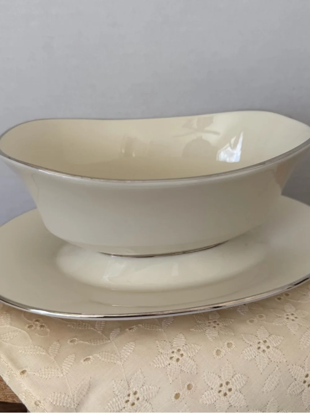Vintage Lenox Maywood Gravy Boat with Underplate Ivory Gold Trim Made in‎ USA